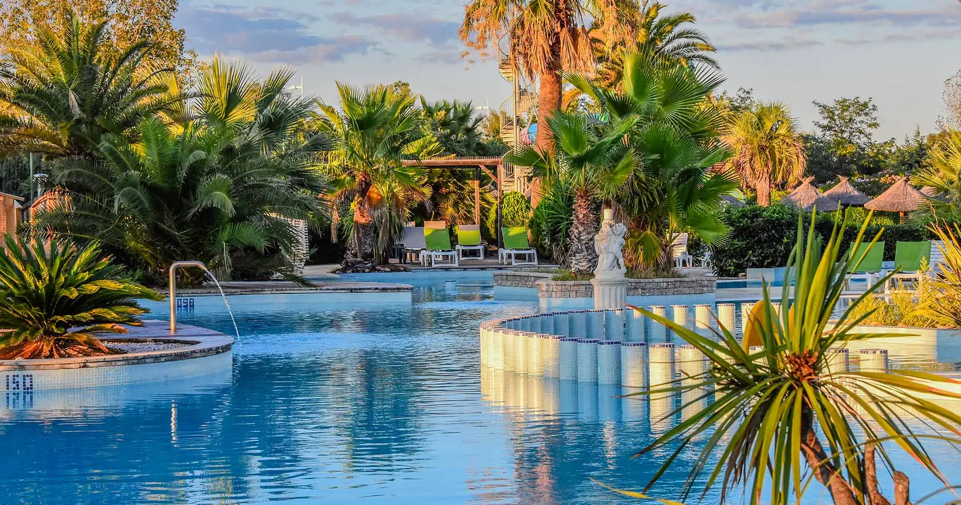 Piscina del parque acuático Camping Resort Les Champs Blancs