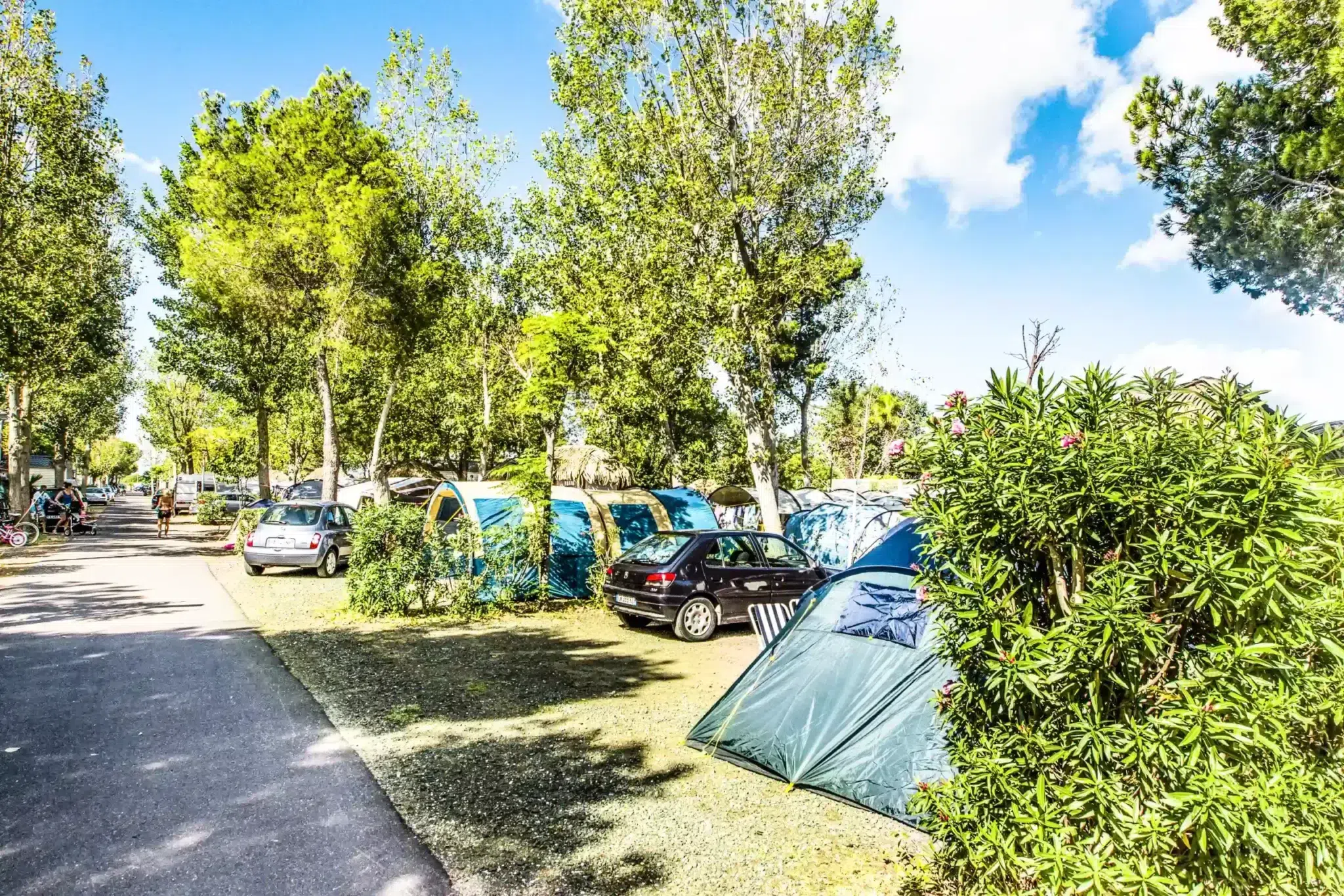 emplacement camping car cap agde